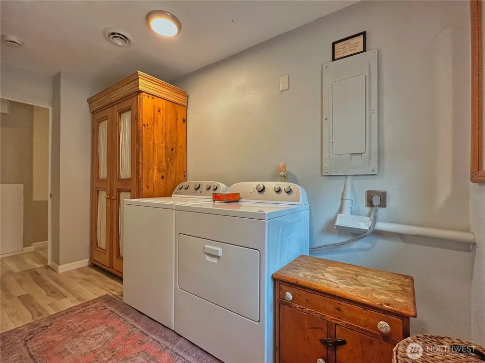 307 Orchard Avenue Elmer City, WA 99124