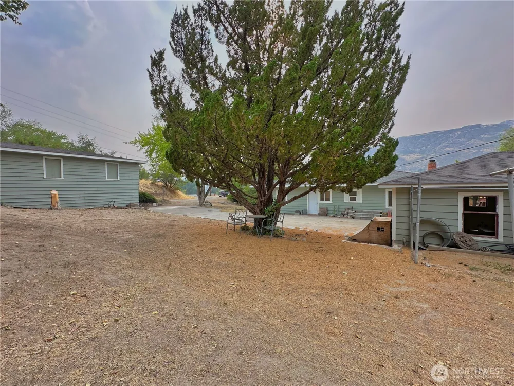 307 Orchard Avenue Elmer City, WA 99124