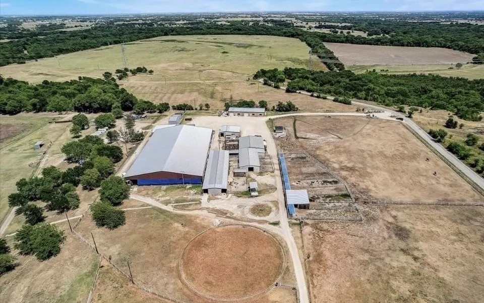 9494 Waide Road Sanger, TX 76266