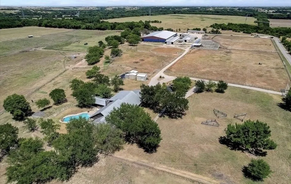 9494 Waide Road Sanger, TX 76266