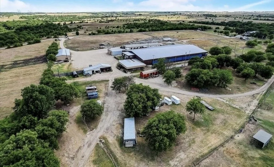 9494 Waide Road Sanger, TX 76266