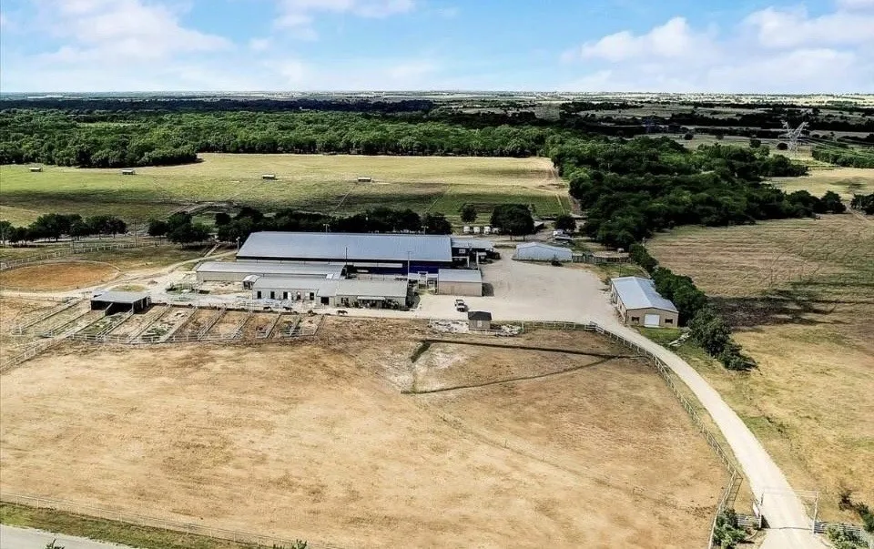 9494 Waide Road Sanger, TX 76266