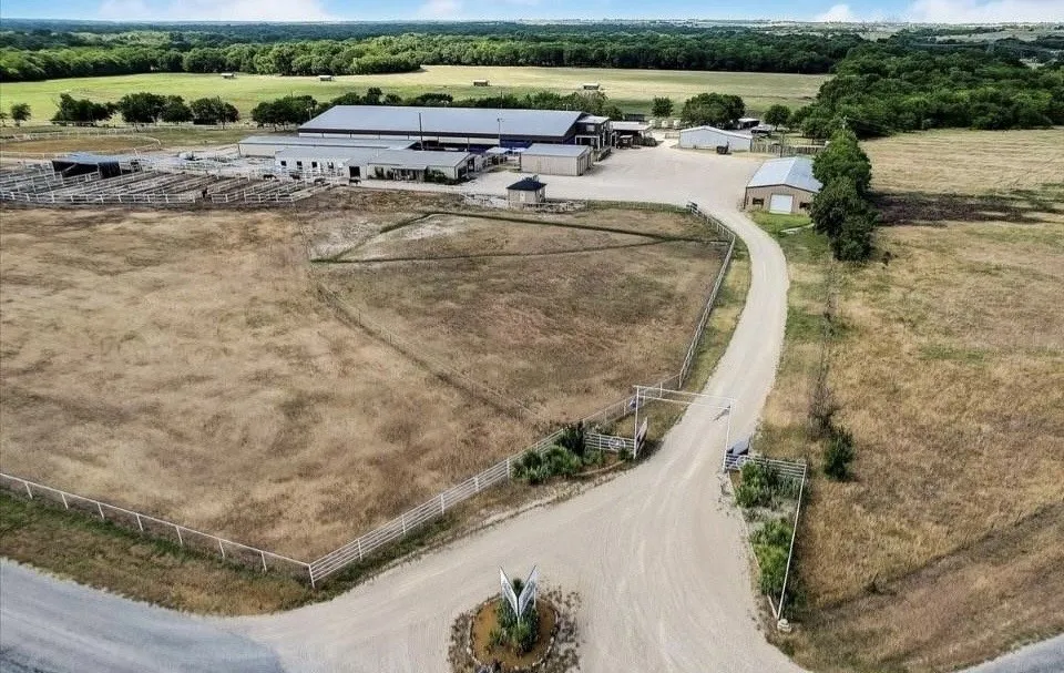 9494 Waide Road Sanger, TX 76266