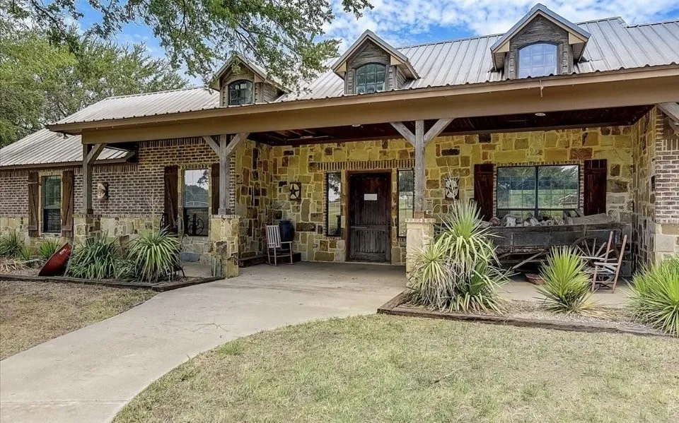 9494 Waide Road Sanger, TX 76266