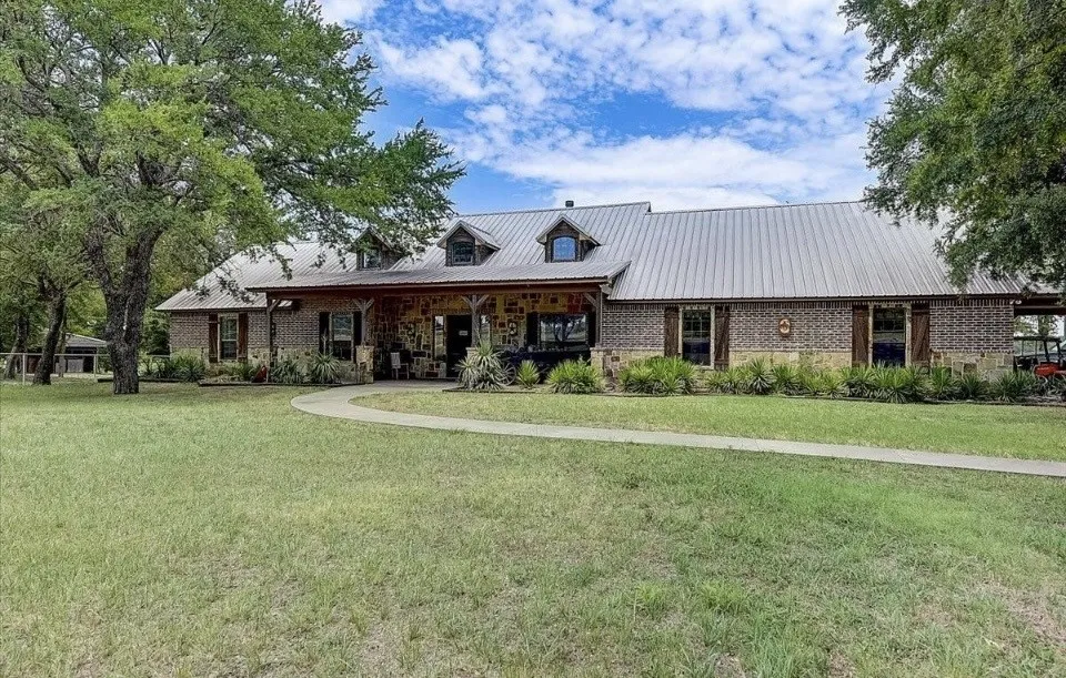 9494 Waide Road Sanger, TX 76266