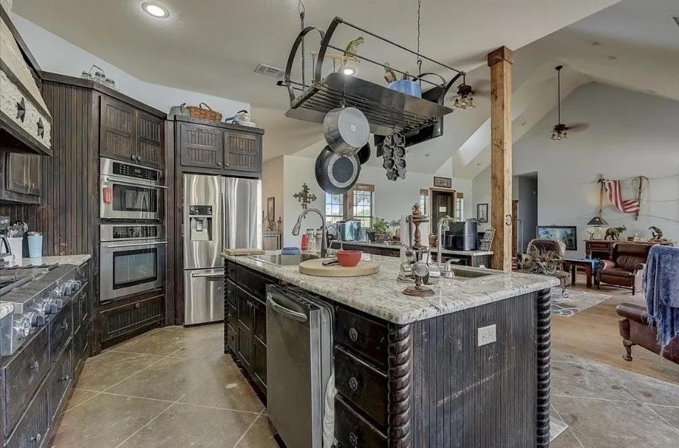 9494 Waide Road Sanger, TX 76266
