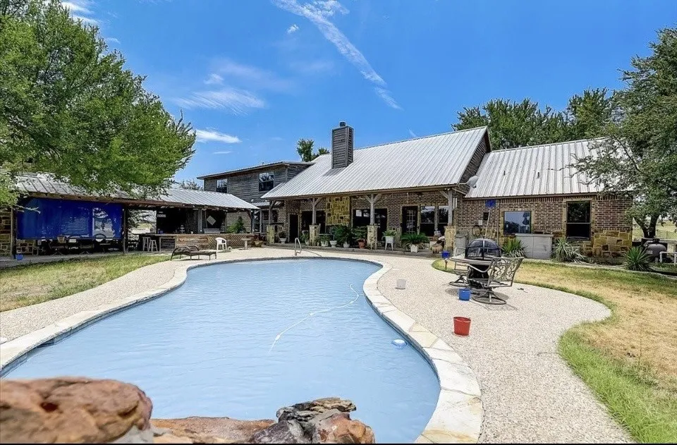 9494 Waide Road Sanger, TX 76266