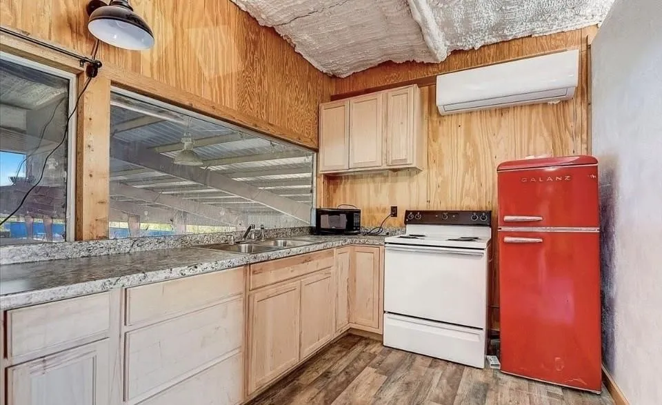 9494 Waide Road Sanger, TX 76266