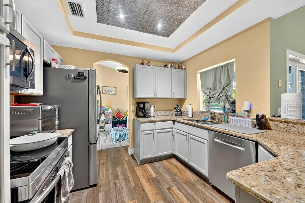 800 COLTRA LANE Deltona, FL 32725