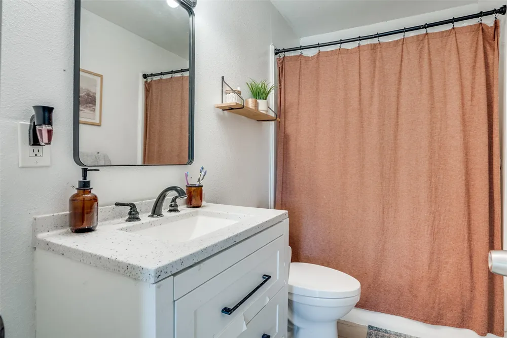 910 Norton Street Weatherford, TX 76086