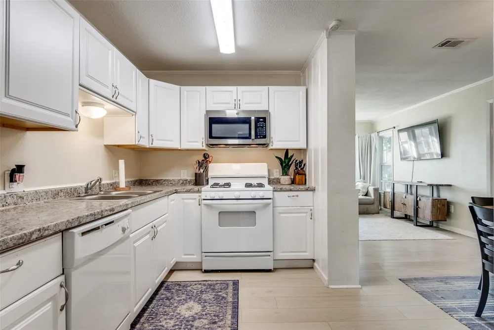 910 Norton Street Weatherford, TX 76086