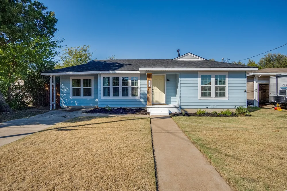 910 Norton Street Weatherford, TX 76086