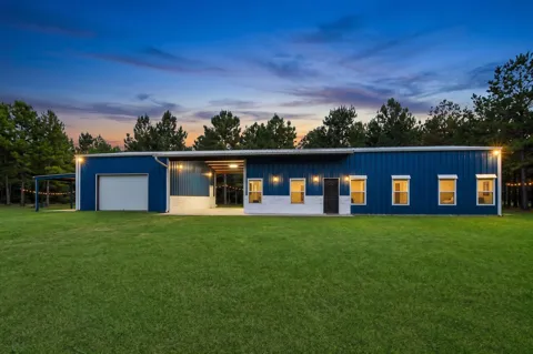 1383 Tram Road