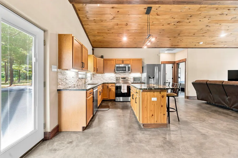 1383 Tram Road Livingston, TX 77351