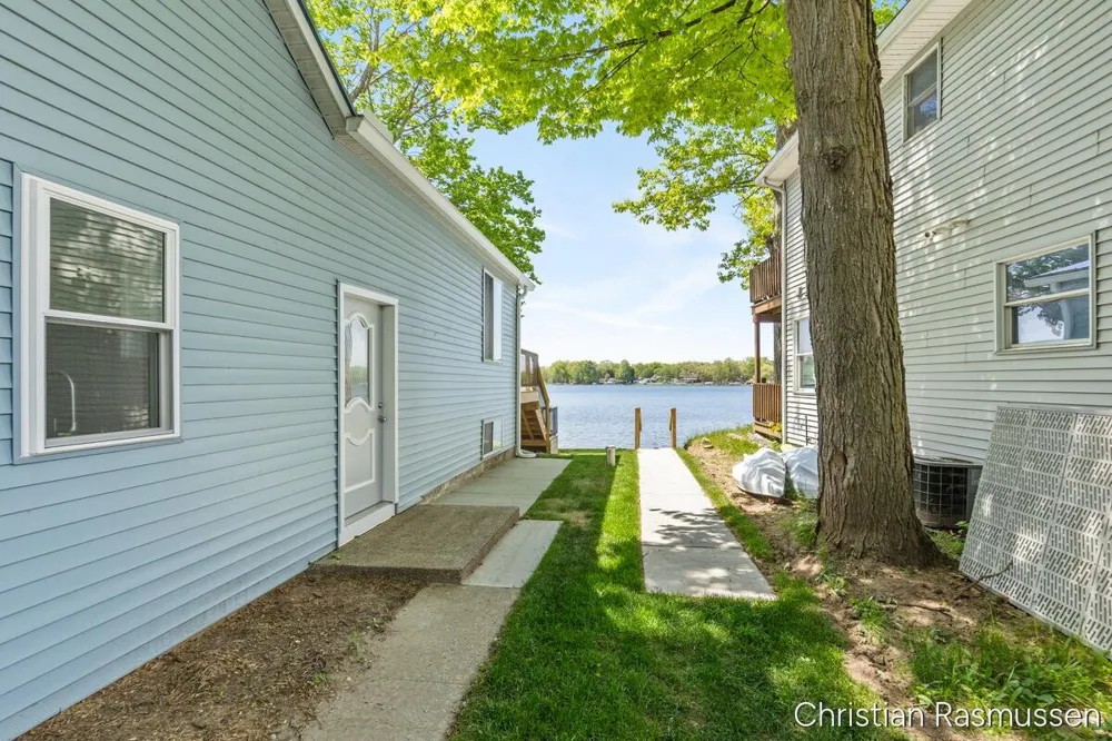 1025 Adams Street NW Stanton, MI 48888