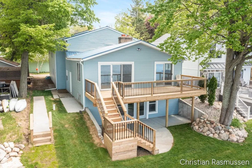 1025 Adams Street NW Stanton, MI 48888