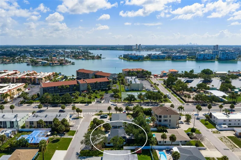 406 88TH AVENUE St Pete Beach, FL 33706