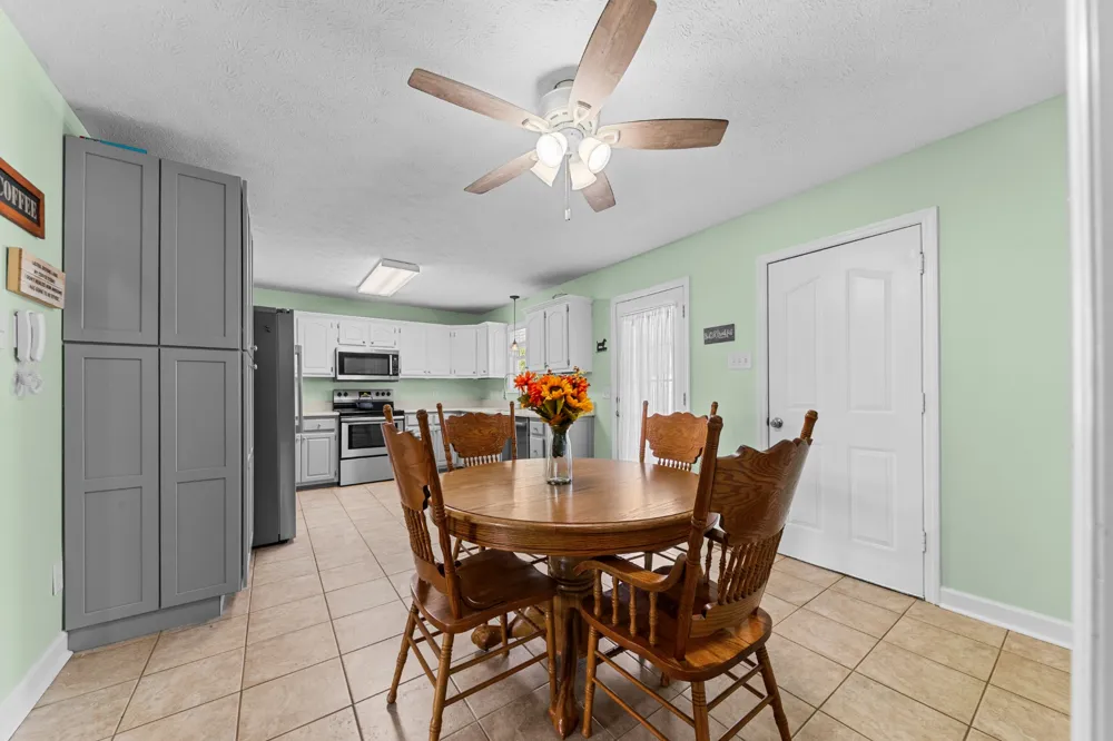 4287 Smiley Rd Chapel Hill, TN 37034