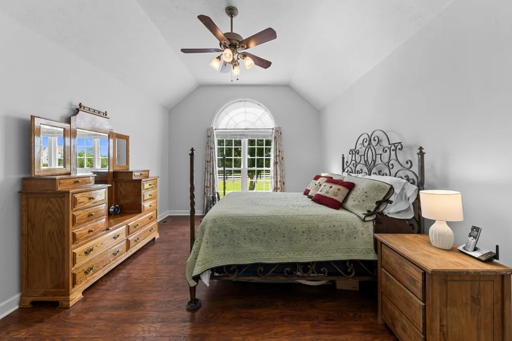 4287 Smiley Rd Chapel Hill, TN 37034