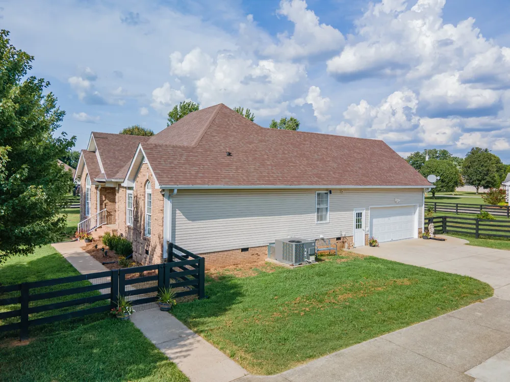 4287 Smiley Rd Chapel Hill, TN 37034