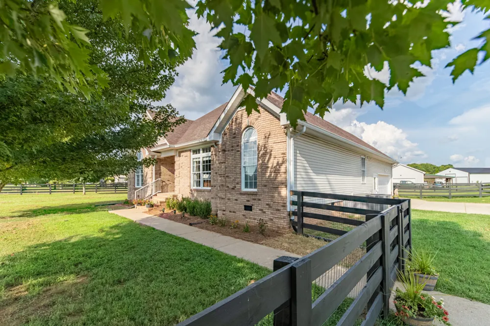 4287 Smiley Rd Chapel Hill, TN 37034
