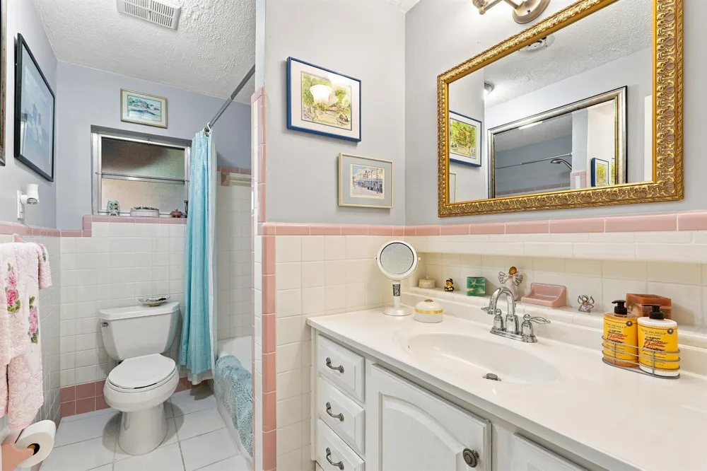 1111 TRINIDAD AVENUE Fort Pierce, FL 34982