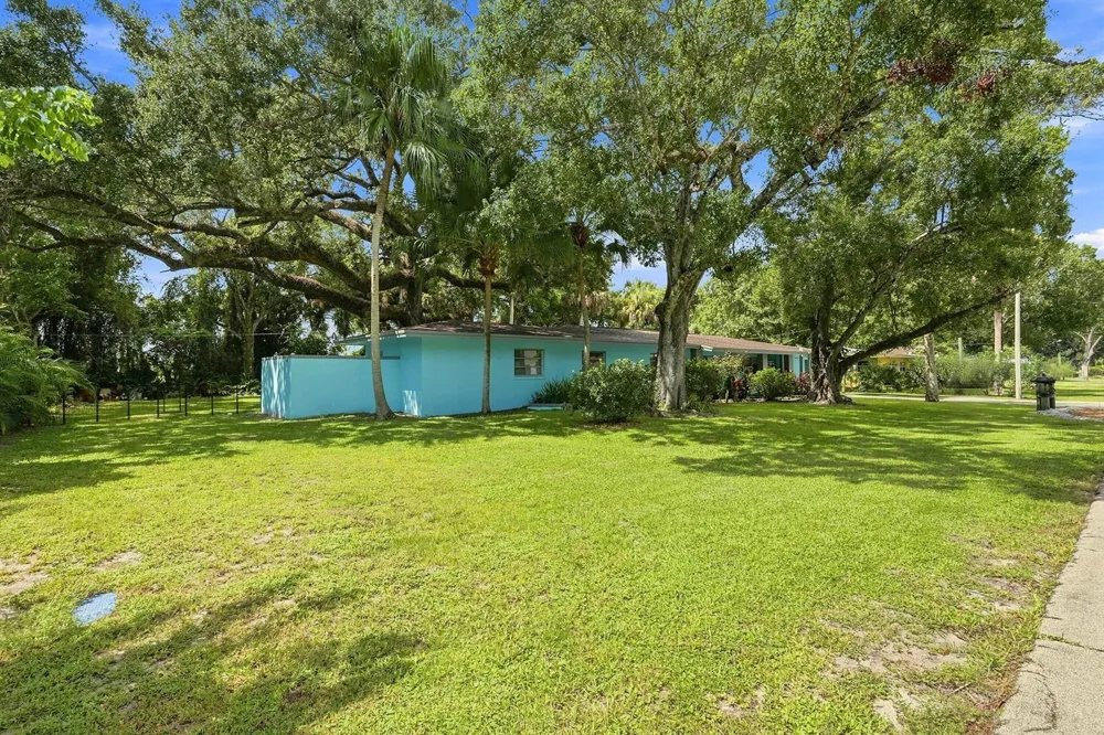1111 TRINIDAD AVENUE Fort Pierce, FL 34982