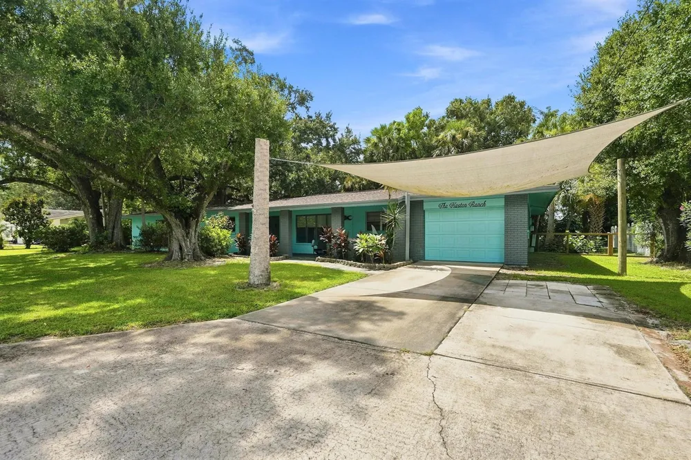 1111 TRINIDAD AVENUE Fort Pierce, FL 34982