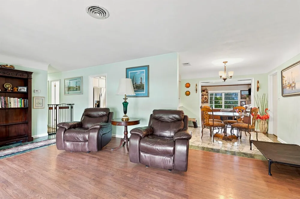 1111 TRINIDAD AVENUE Fort Pierce, FL 34982