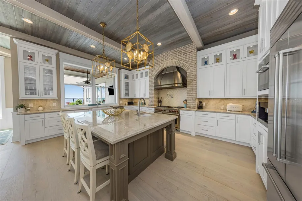 1744 SANTA BARBARA DRIVE Dunedin, FL 34698
