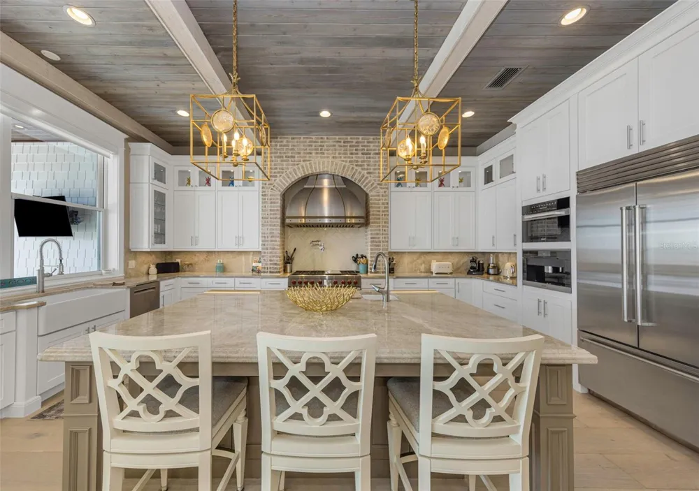 1744 SANTA BARBARA DRIVE Dunedin, FL 34698