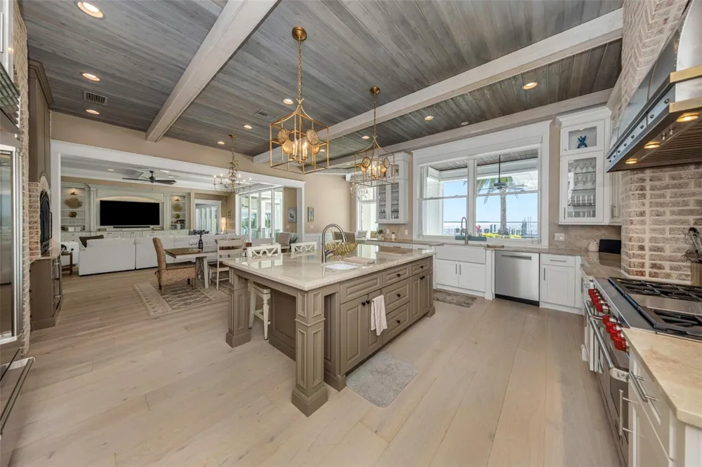 1744 SANTA BARBARA DRIVE Dunedin, FL 34698
