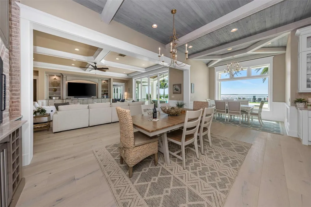 1744 SANTA BARBARA DRIVE Dunedin, FL 34698