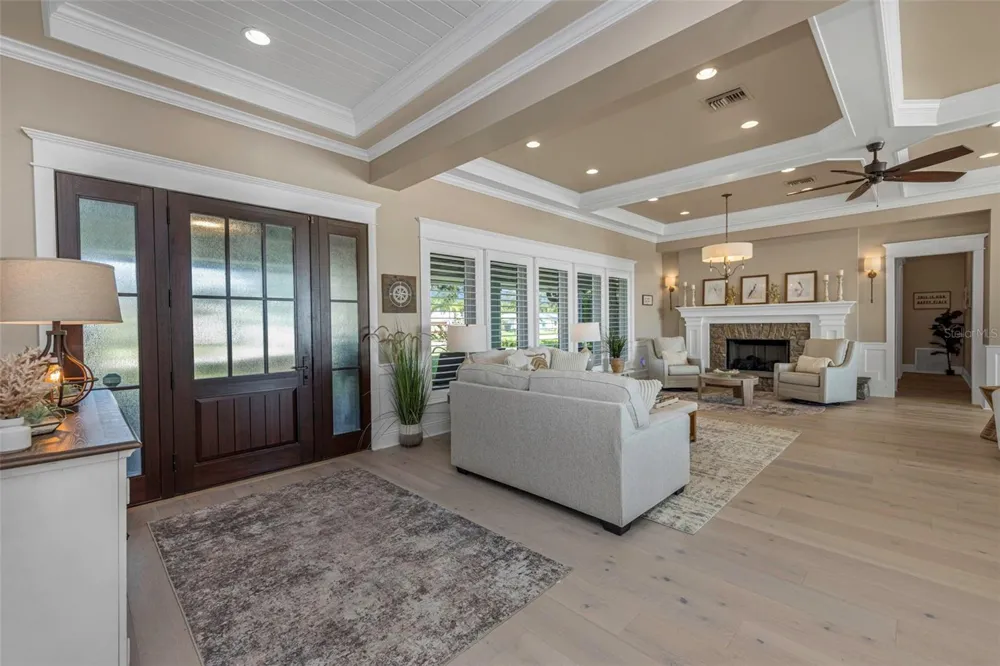 1744 SANTA BARBARA DRIVE Dunedin, FL 34698