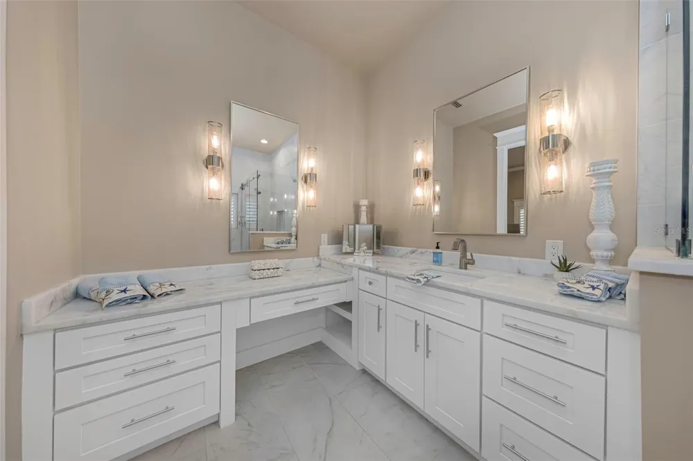 1744 SANTA BARBARA DRIVE Dunedin, FL 34698