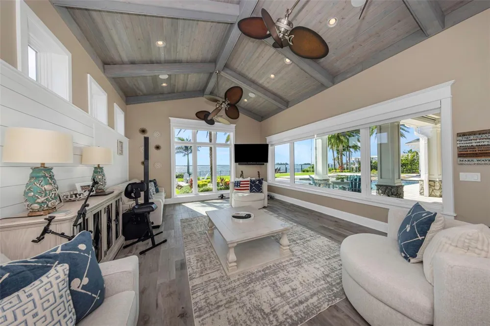 1744 SANTA BARBARA DRIVE Dunedin, FL 34698