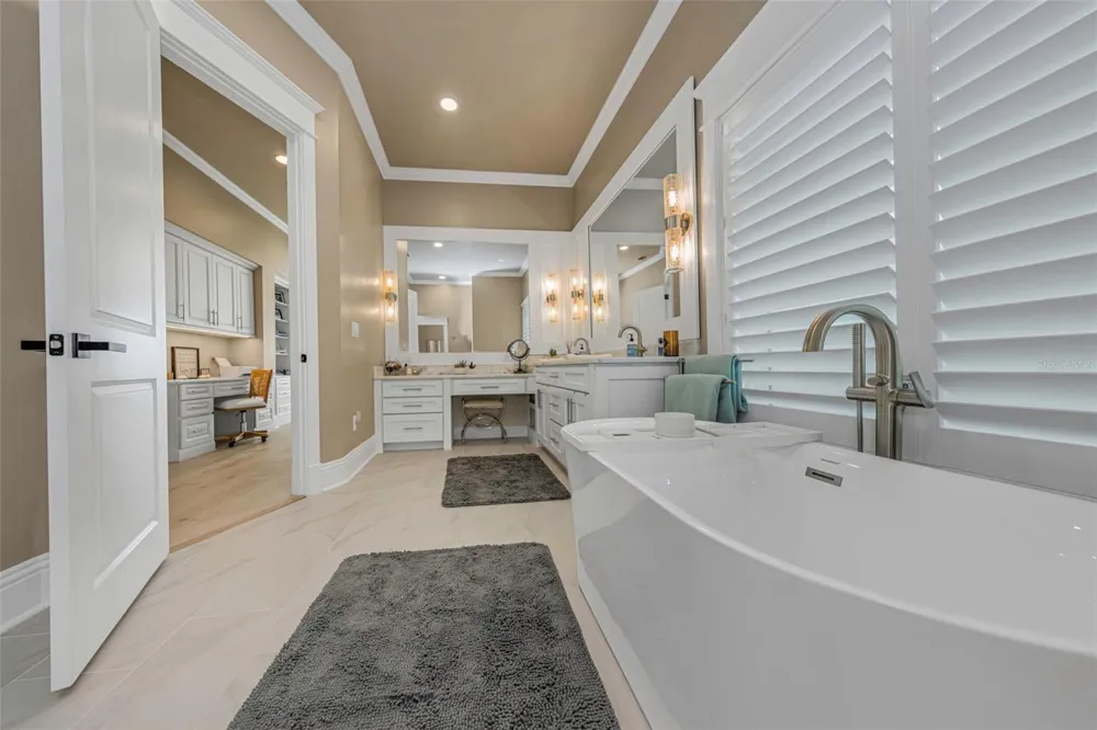 1744 SANTA BARBARA DRIVE Dunedin, FL 34698