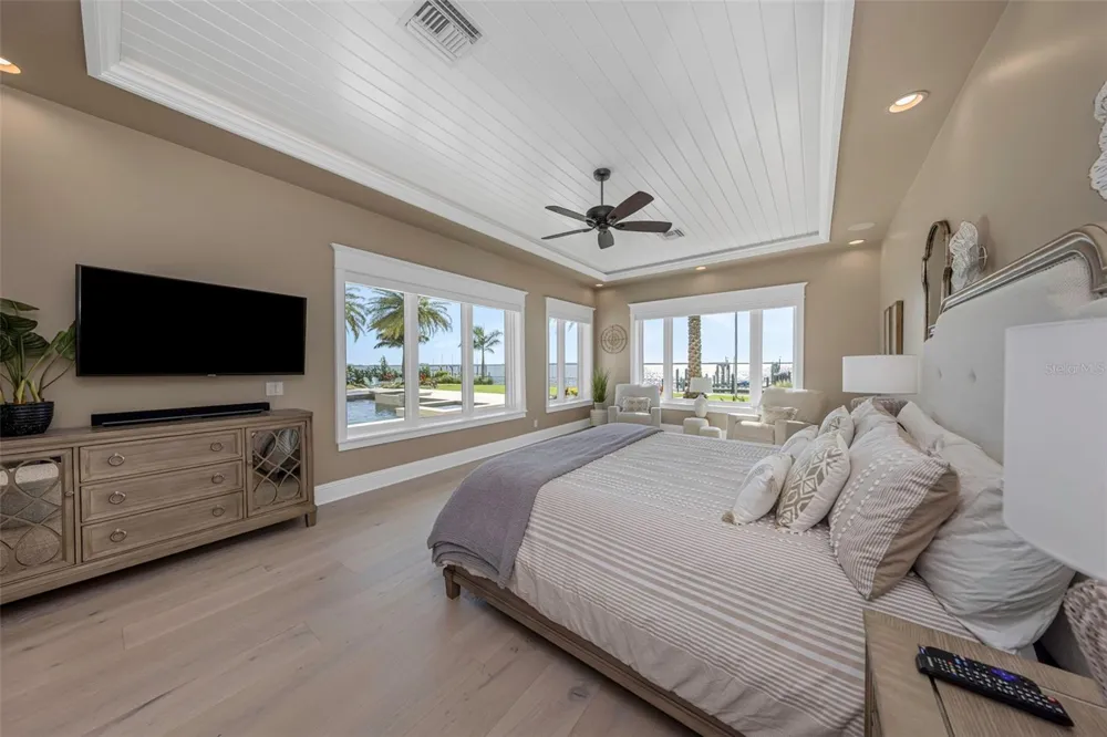 1744 SANTA BARBARA DRIVE Dunedin, FL 34698