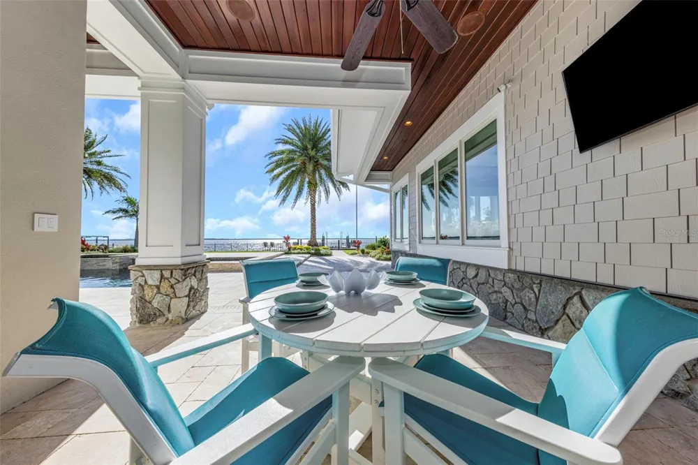 1744 SANTA BARBARA DRIVE Dunedin, FL 34698