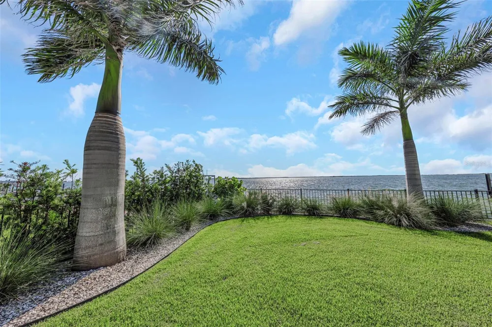1744 SANTA BARBARA DRIVE Dunedin, FL 34698
