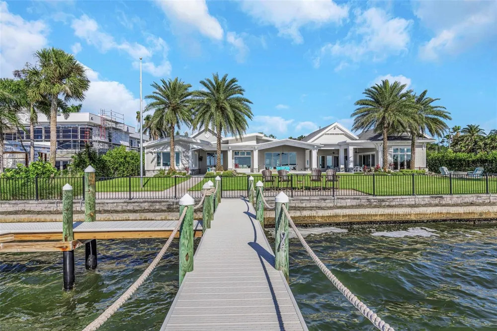 1744 SANTA BARBARA DRIVE Dunedin, FL 34698