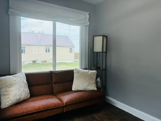 617 3rd Avenue Brewster, MN 56119