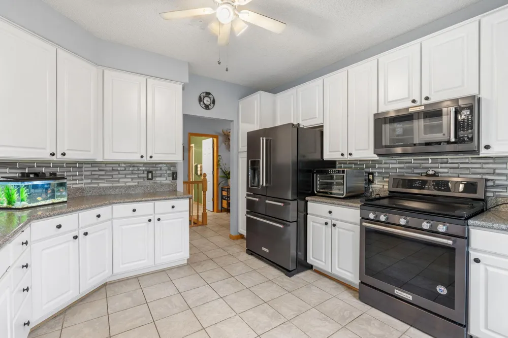 15135 Crestview Circle Rosemount, MN 55068