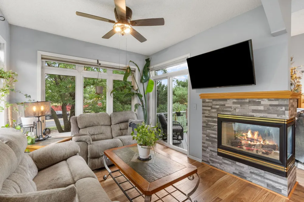 15135 Crestview Circle Rosemount, MN 55068