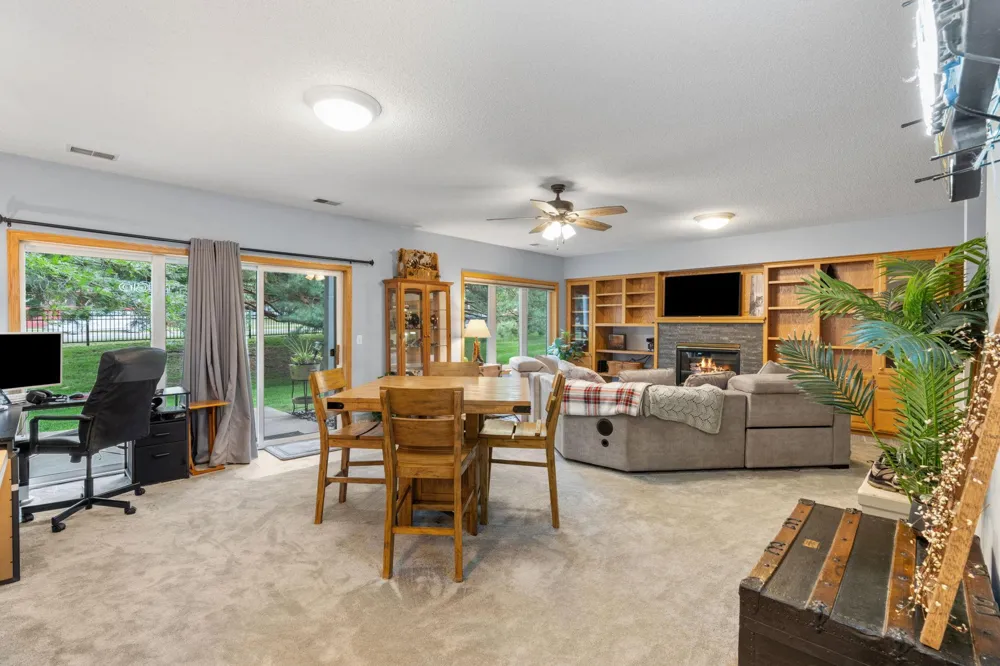 15135 Crestview Circle Rosemount, MN 55068