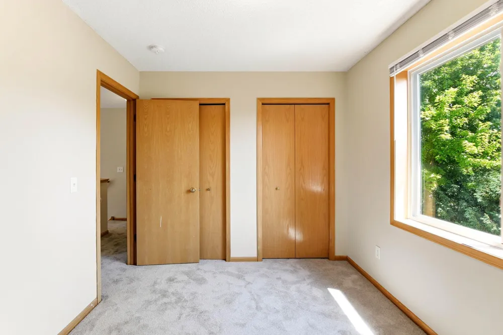 1676 Philipp Way Shakopee, MN 55379