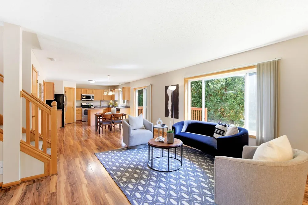 1676 Philipp Way Shakopee, MN 55379
