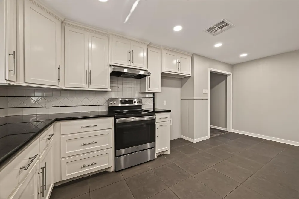 1905 5th Avenue Texas City, TX 77590