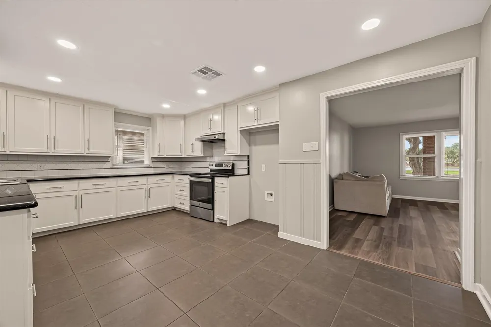 1905 5th Avenue Texas City, TX 77590