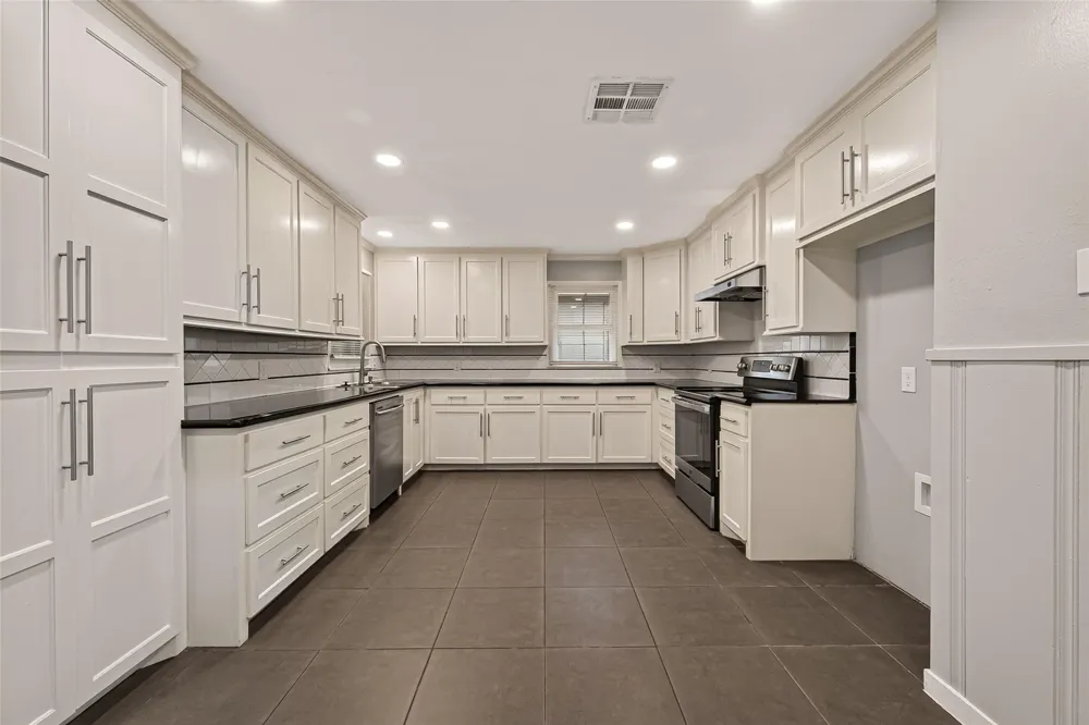 1905 5th Avenue Texas City, TX 77590